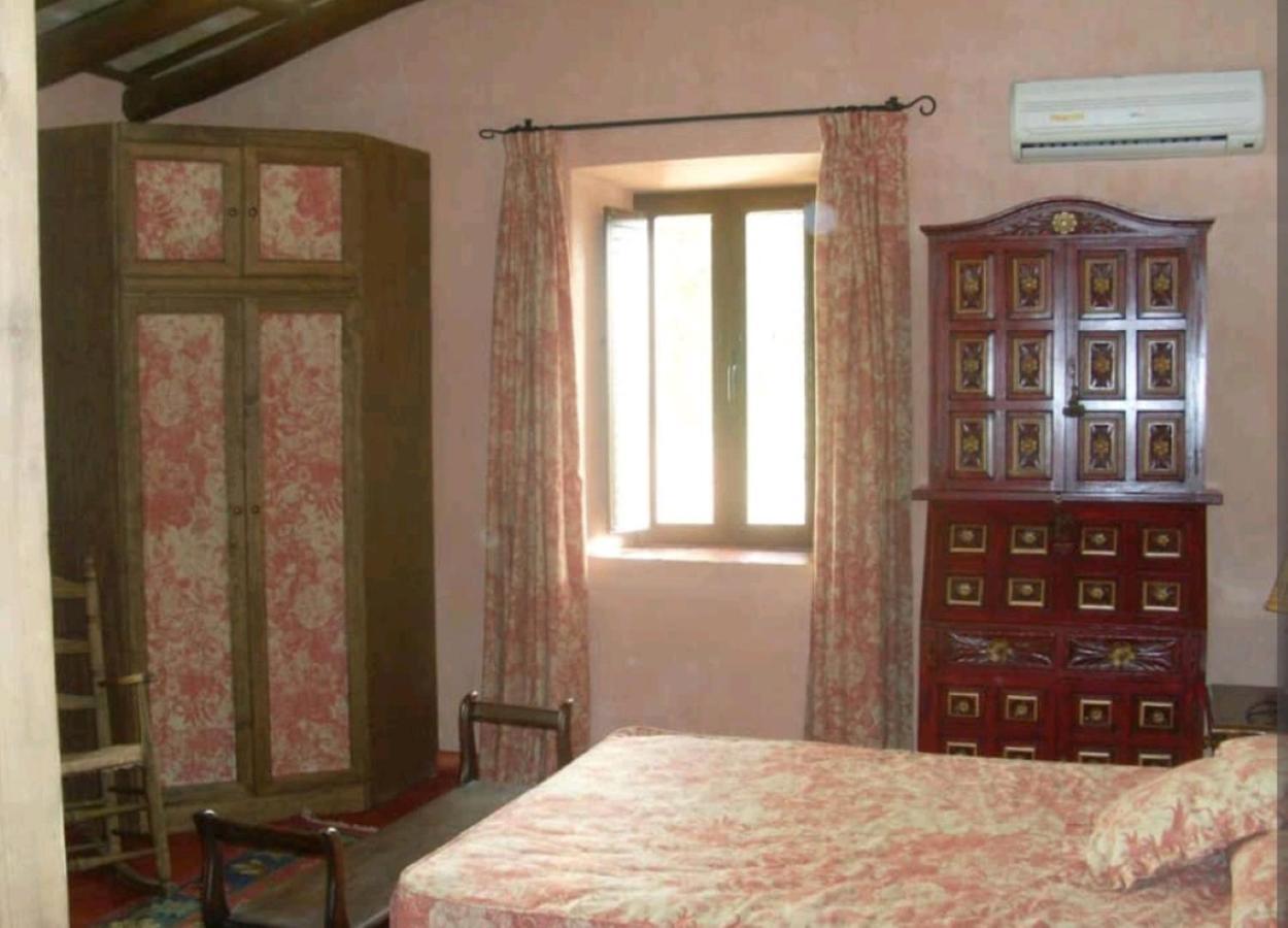 Casa Rural El Chorrillo カサジャ・デ・ラ・シエラ エクステリア 写真